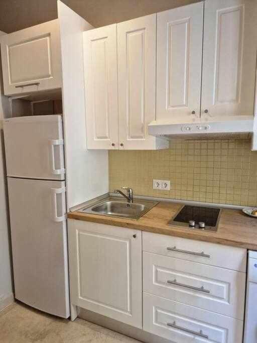 Isg Apartments Estudio En La Alameda Севилья Экстерьер фото