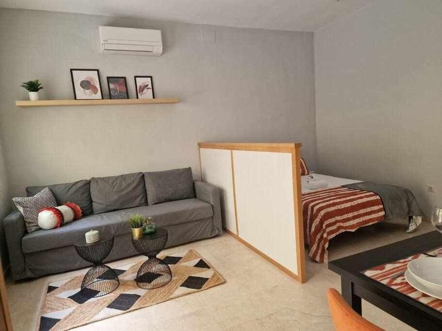 Isg Apartments Estudio En La Alameda Севилья Экстерьер фото